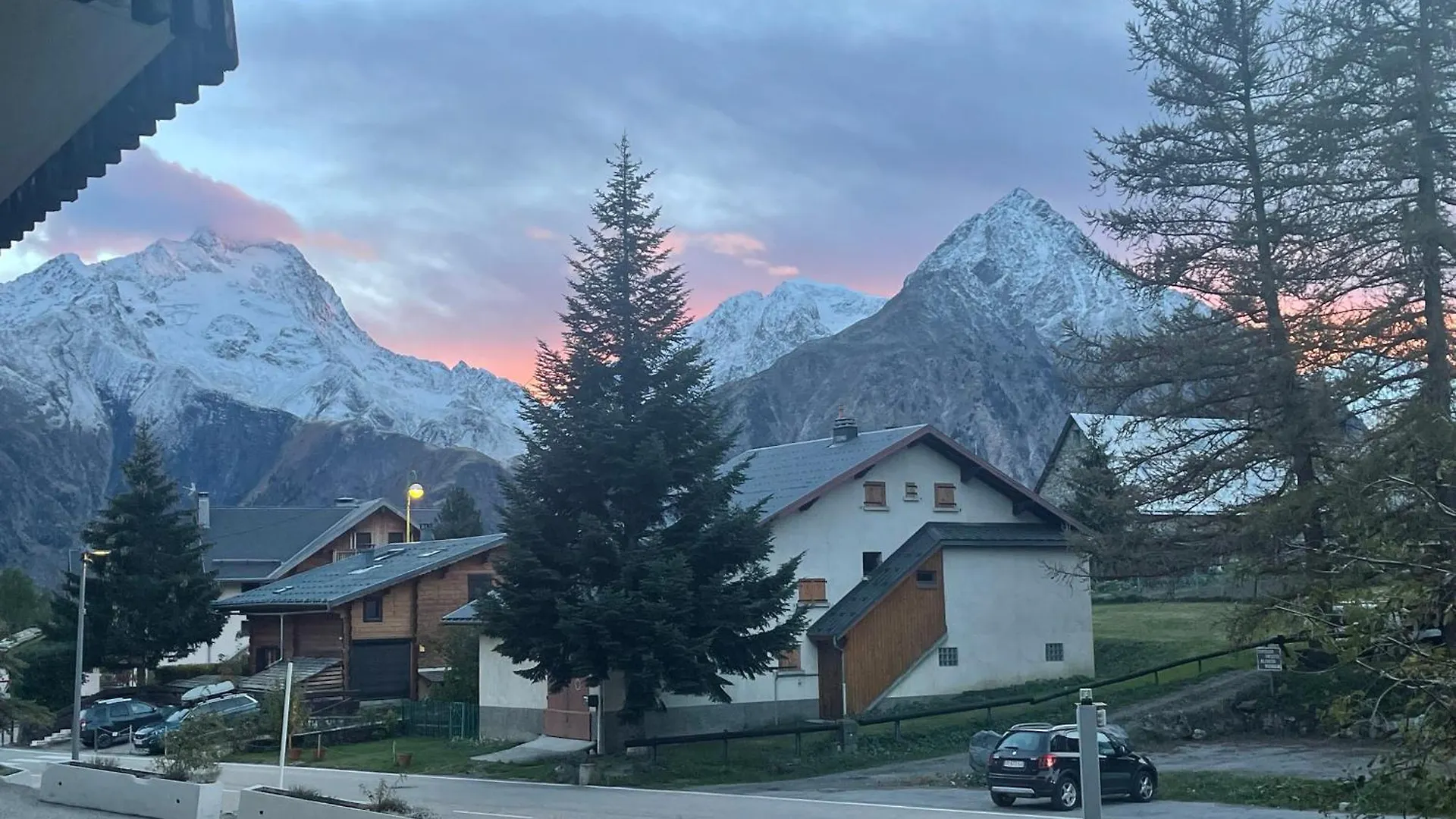 Apartment Studio Entierement Renove Au Pied Du Telesiege Du Diable Les Deux Alpes